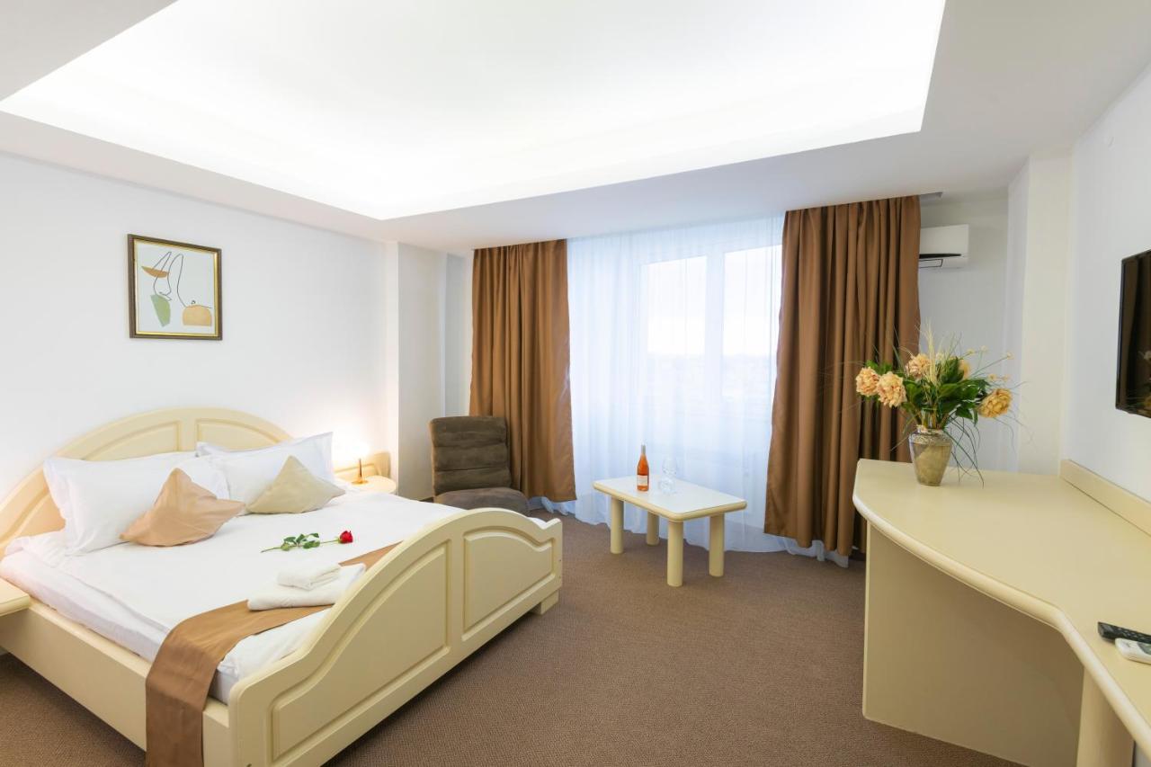 Hotel Randy Constanţa Buitenkant foto