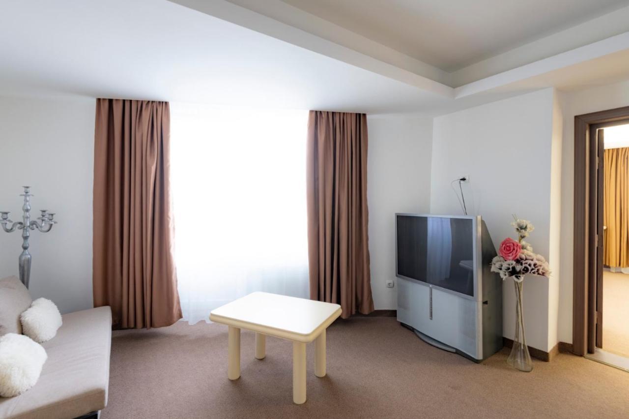 Hotel Randy Constanţa Buitenkant foto