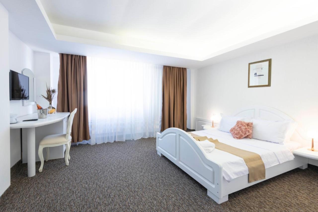 Hotel Randy Constanţa Buitenkant foto